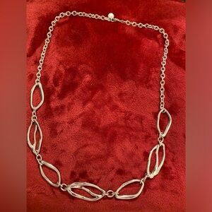 BB Large silver chain necklace